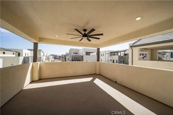 $1,088,000 | 27516 North Golden Currant Place, Valencia, CA 91381