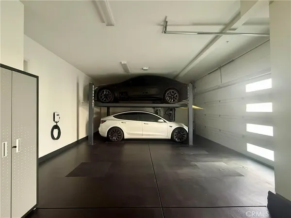 $1,088,000 | 27516 North Golden Currant Place, Valencia, CA 91381