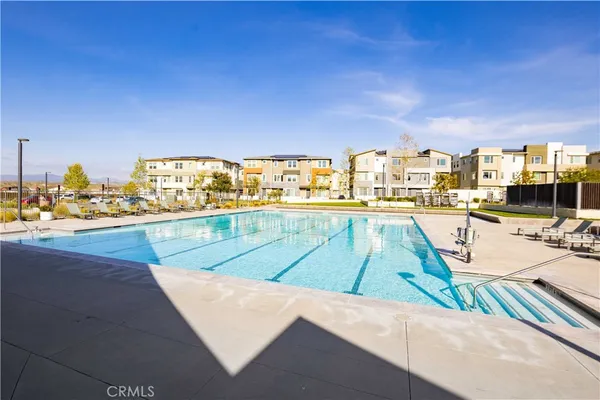 $1,088,000 | 27516 North Golden Currant Place, Valencia, CA 91381