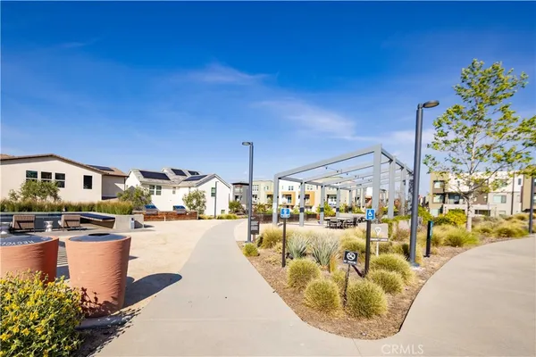 $1,088,000 | 27516 North Golden Currant Place, Valencia, CA 91381