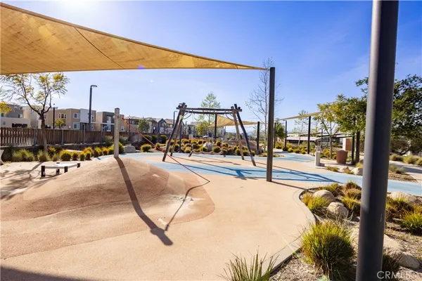 $1,088,000 | 27516 North Golden Currant Place, Valencia, CA 91381