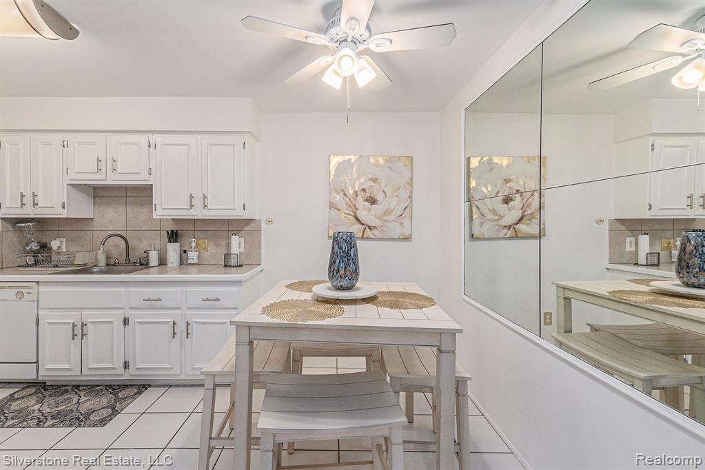793 West Maple Road Clawson, MI 48017 - Photo 6 of 16