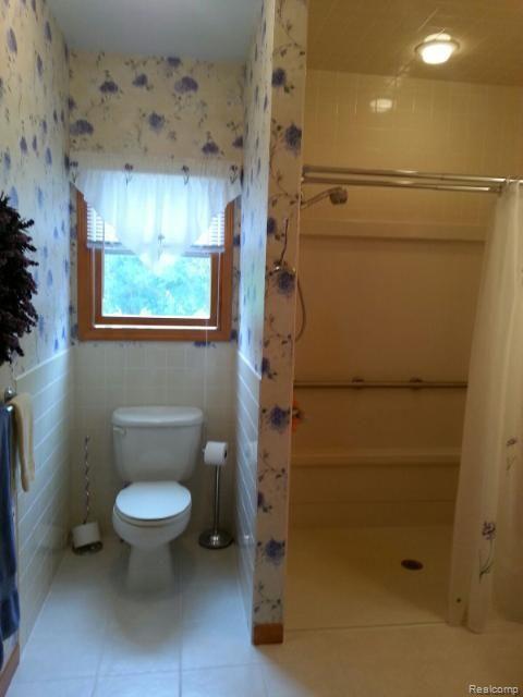 2383 North Morrish Road Flushing, MI 48433 - Photo 24 of 32 20140715_143254.jpg