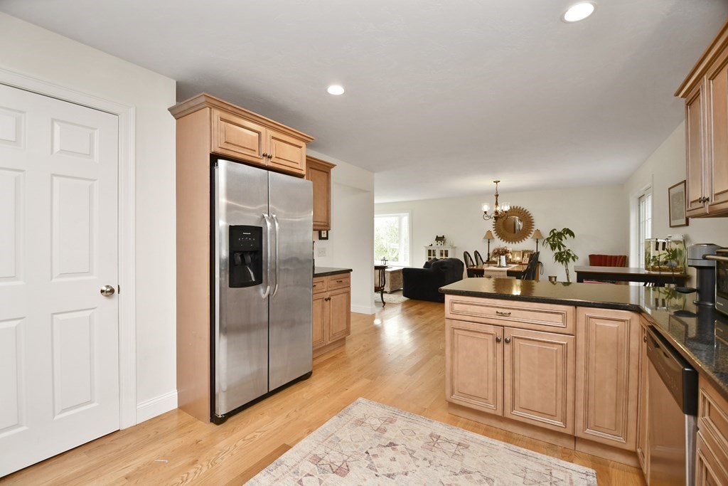 114 Pondview Road East Brookfield, MA 01515 - Photo 12 of 35 Gallery Image 12