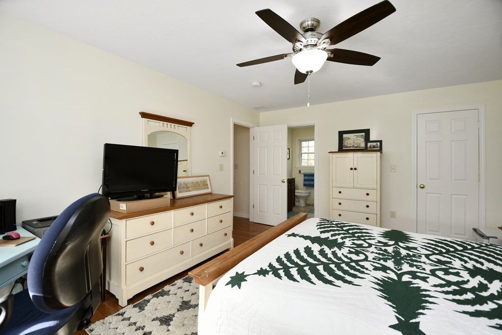 114 Pondview Road East Brookfield, MA 01515 - Photo 19 of 35 Gallery Image 19