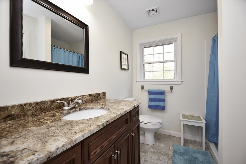 114 Pondview Road East Brookfield, MA 01515 - Photo 20 of 35 Gallery Image 20
