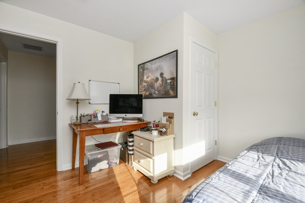 114 Pondview Road East Brookfield, MA 01515 - Photo 23 of 35 Gallery Image 23