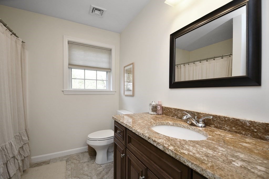 114 Pondview Road East Brookfield, MA 01515 - Photo 26 of 35 Gallery Image 26