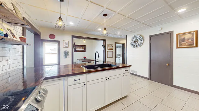 $484,000 | 3366 South 800 East, Franklin, IN 46131