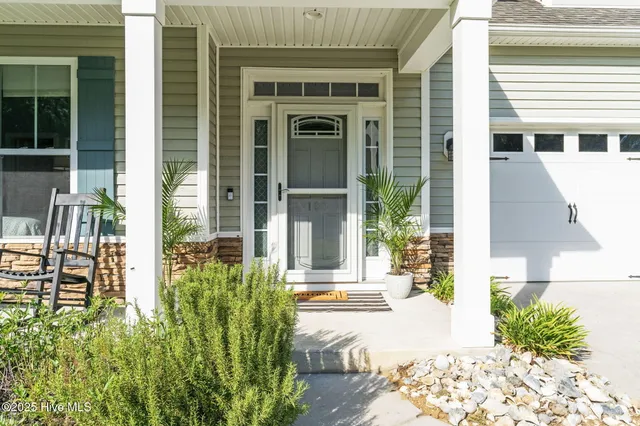 $650,000 | 107 Weir Drive, Hampstead, NC 28443