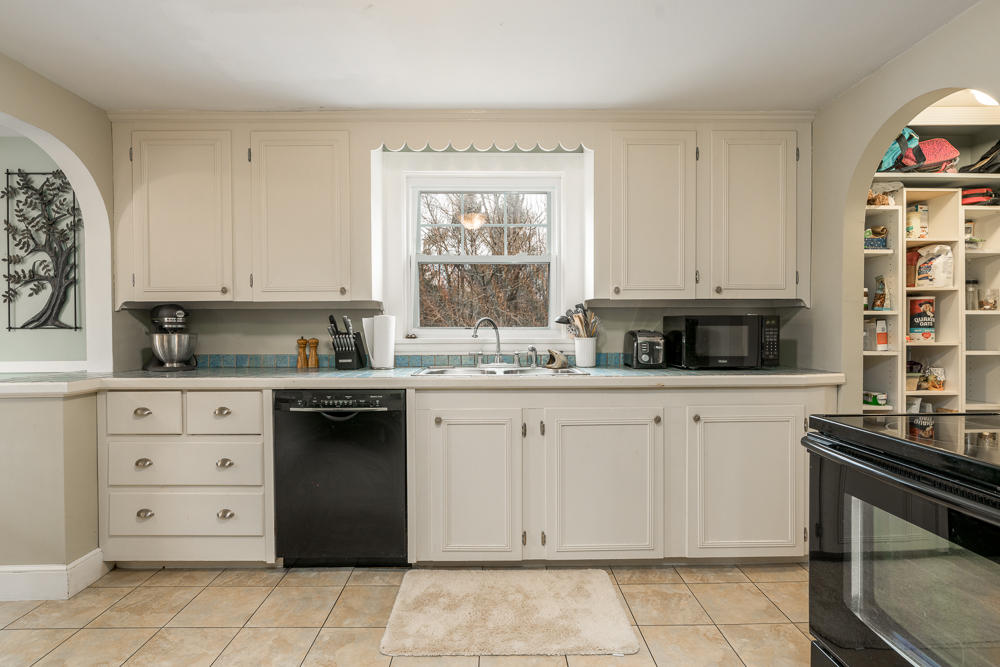 18 Hillview Road Gorham, ME 04038 - Photo 13 of 31 18hillviewroad-12