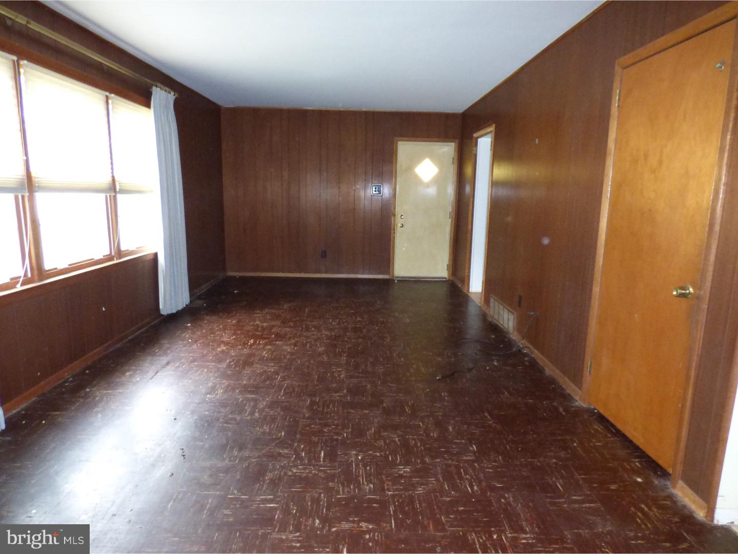1627 Dublin Road Dresher, PA 19025 - Photo 8 of 21 Family Room