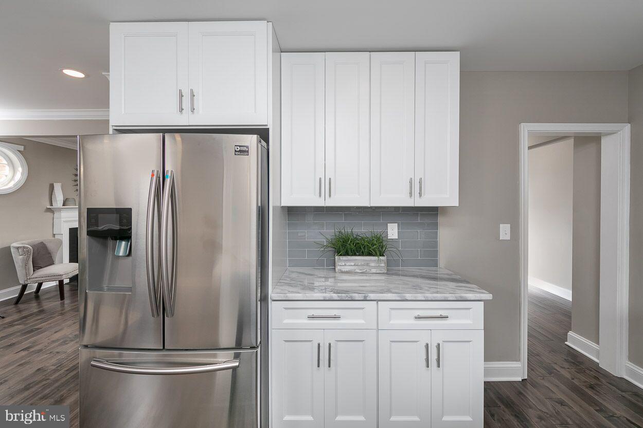 3705 Ellamont Road Baltimore, MD 21215 - Photo 4 of 49 TOTALLY NEW KITCHEN!!
