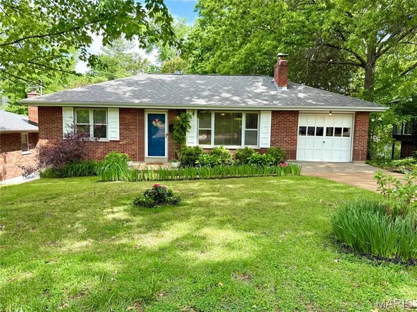 $295,000 | 7313 Nottingham Avenue, Shrewsbury, MO 63119