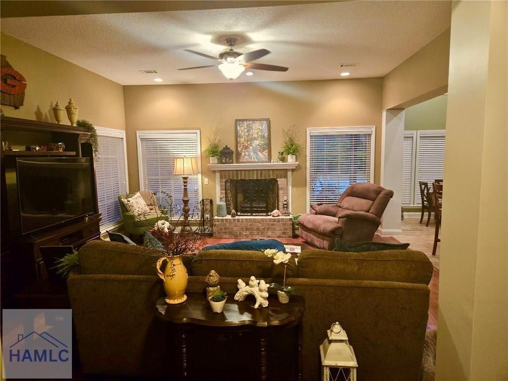 104 Yeoman's Way Jesup, GA 31545 - Photo 7 of 12 Photo 7