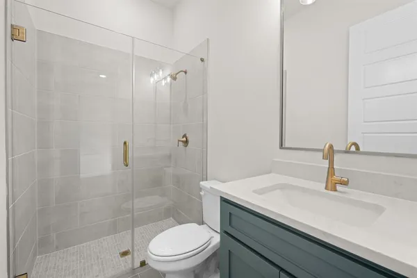 $819,990 | 4726 Hawthorn Hls Lane, Arlington, TX 76005