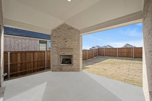 $819,990 | 4726 Hawthorn Hls Lane, Arlington, TX 76005