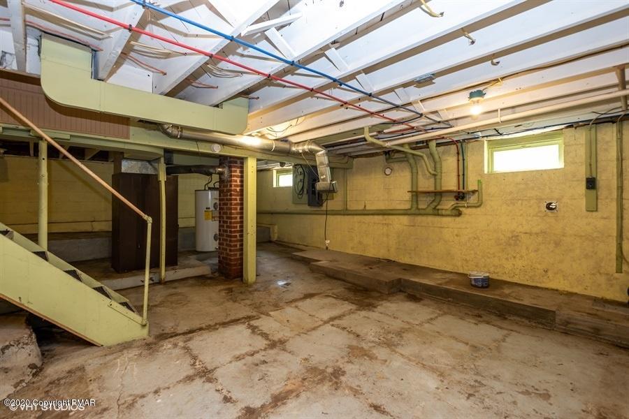 1368 Reish Road Stroudsburg, PA 18360 - Photo 25 of 25 25_1368REISHRD_2025_LowRes