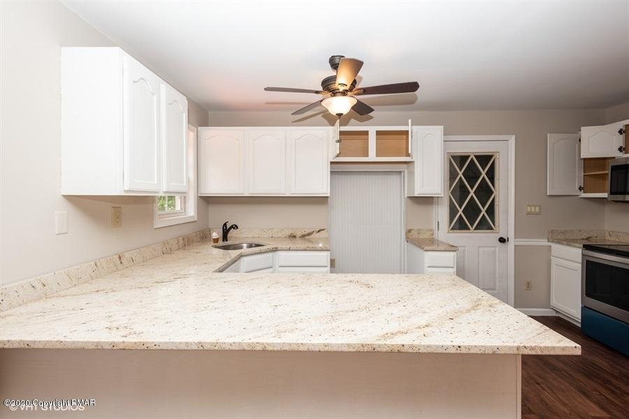 1368 Reish Road Stroudsburg, PA 18360 - Photo 6 of 25 06_1368REISHRD_2006_LowRes