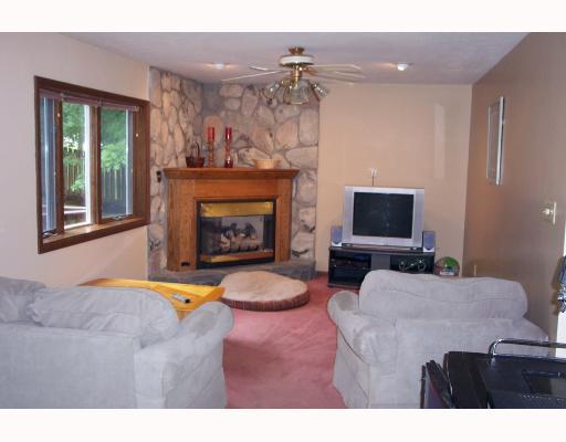 472 McClane Farm Road Washington, PA 15301 - Photo 4 of 8 Den/Family/Great Room.