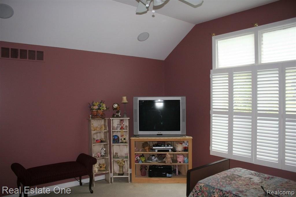 70012 Sunset Lane Romeo, MI 48065 - Photo 14 of 30 Master Bedroom with Vaulted Ceil