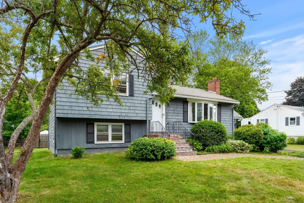 10 Pine Road Beverly, MA 01915 - Photo 3 of 42