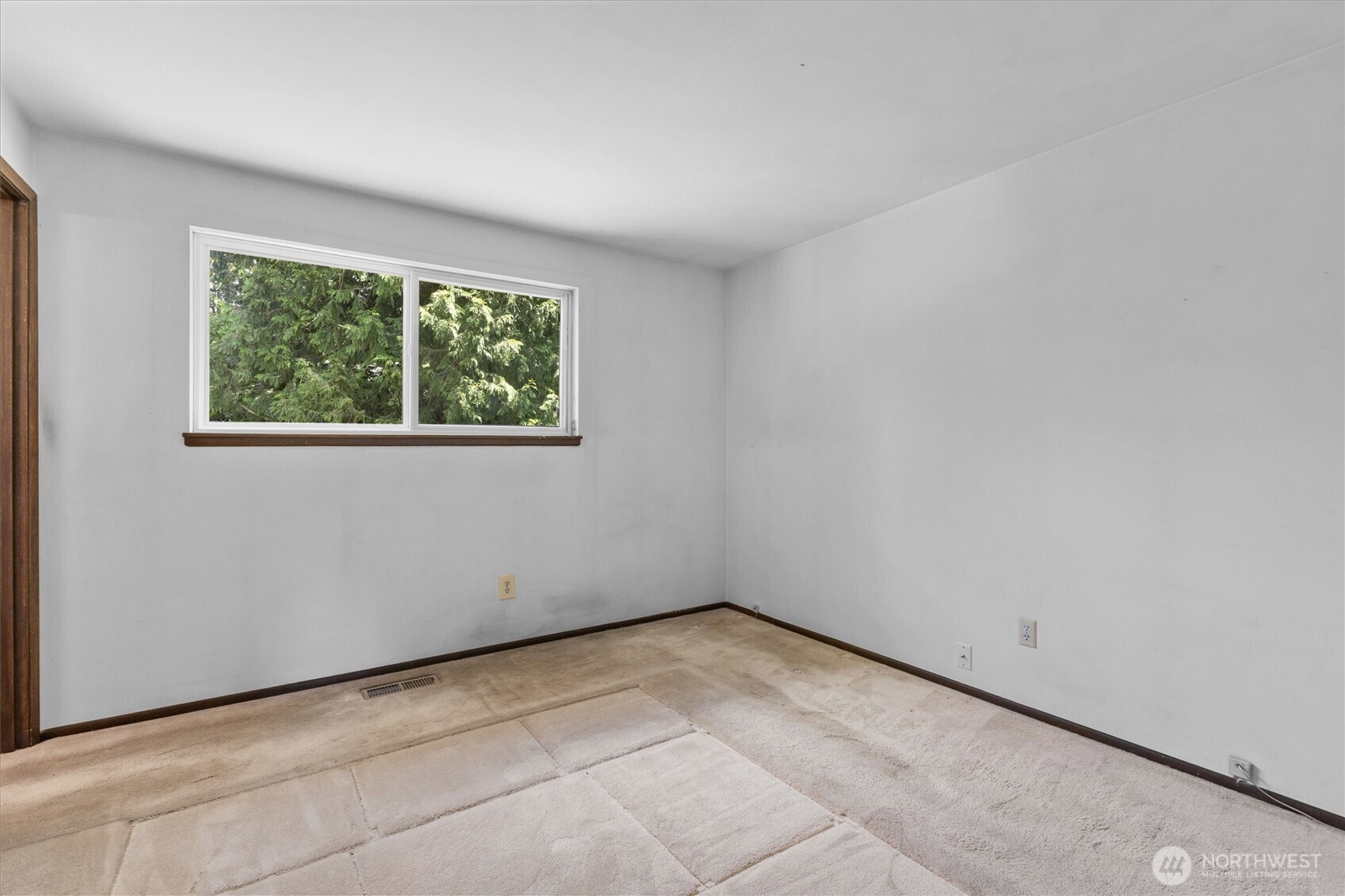 14906 110th Avenue Northeast Bothell, WA 98011 - Photo 18 of 40