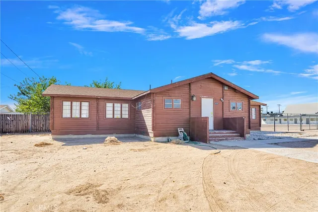 $165,000 | 16161 Lorene Drive, Victorville, CA 92395