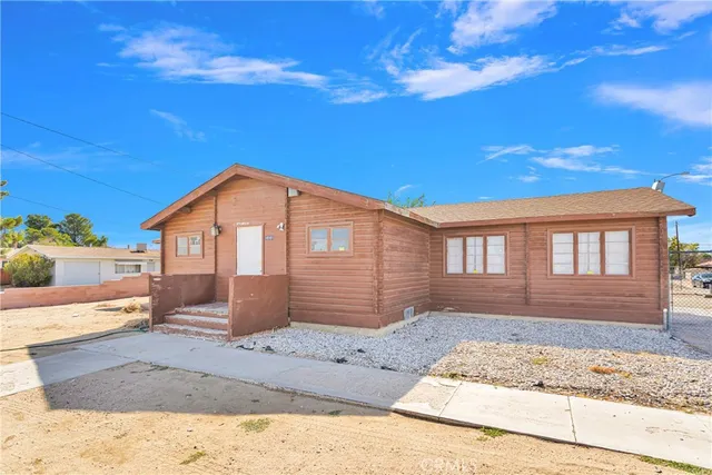 $165,000 | 16161 Lorene Drive, Victorville, CA 92395