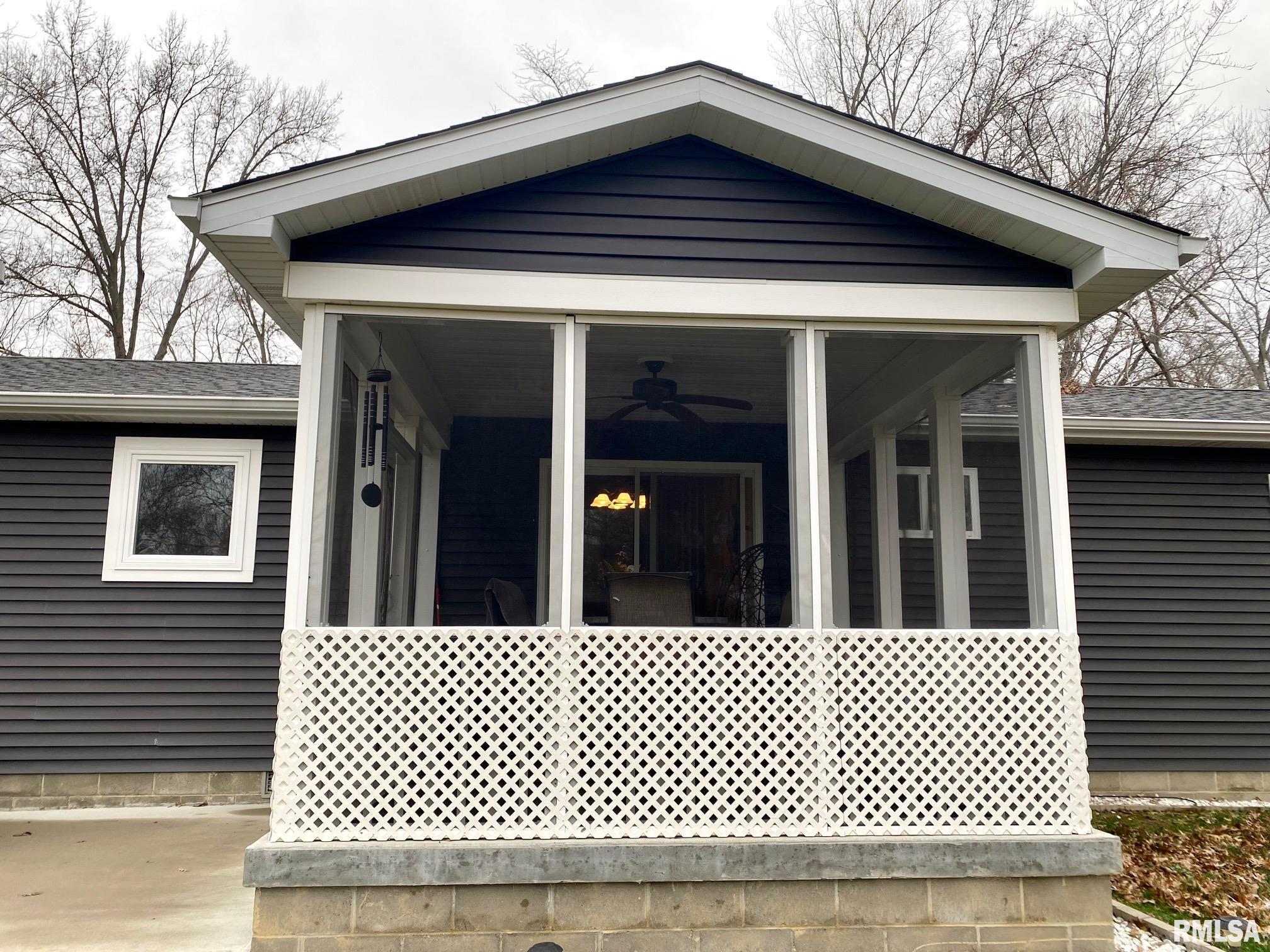 1360 Pershing Road West Frankfort, IL 62896 - Photo 20 of 25 Gallery Image 20