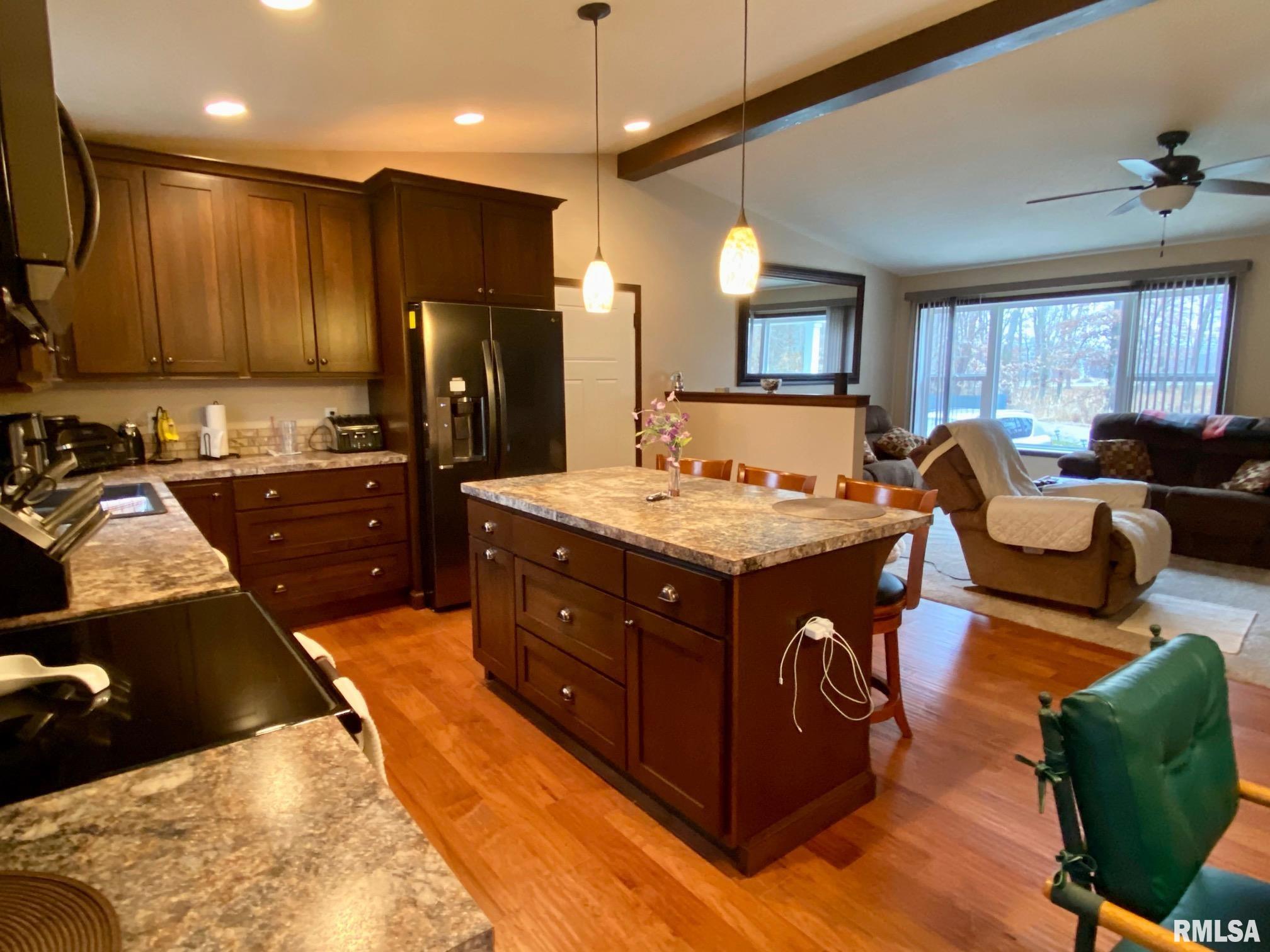 1360 Pershing Road West Frankfort, IL 62896 - Photo 7 of 25 Gallery Image 7