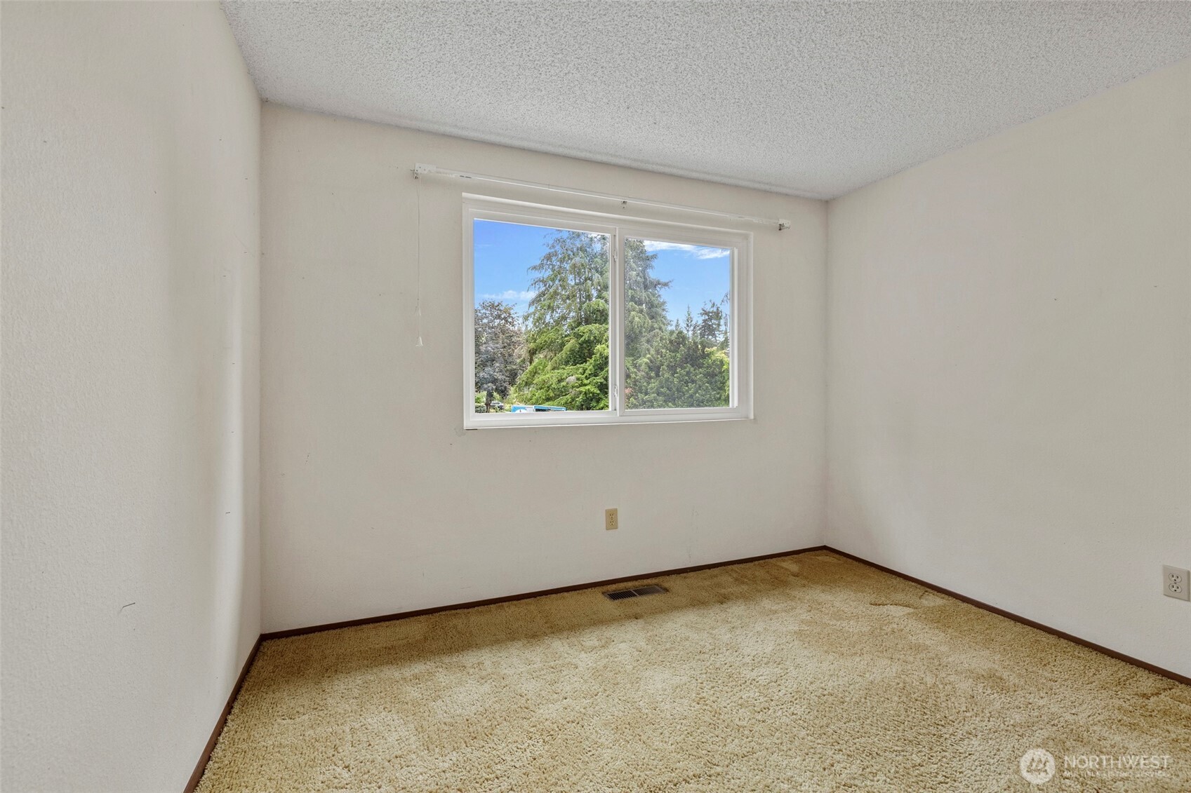 2706 164th Place Southeast Bothell, WA 98012 - Photo 19 of 39