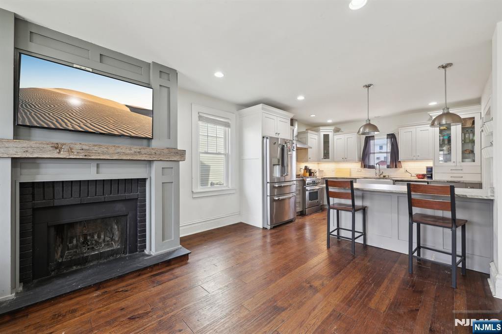 48 Marinus Street Rochelle Park, NJ 07662 - Photo 5 of 42