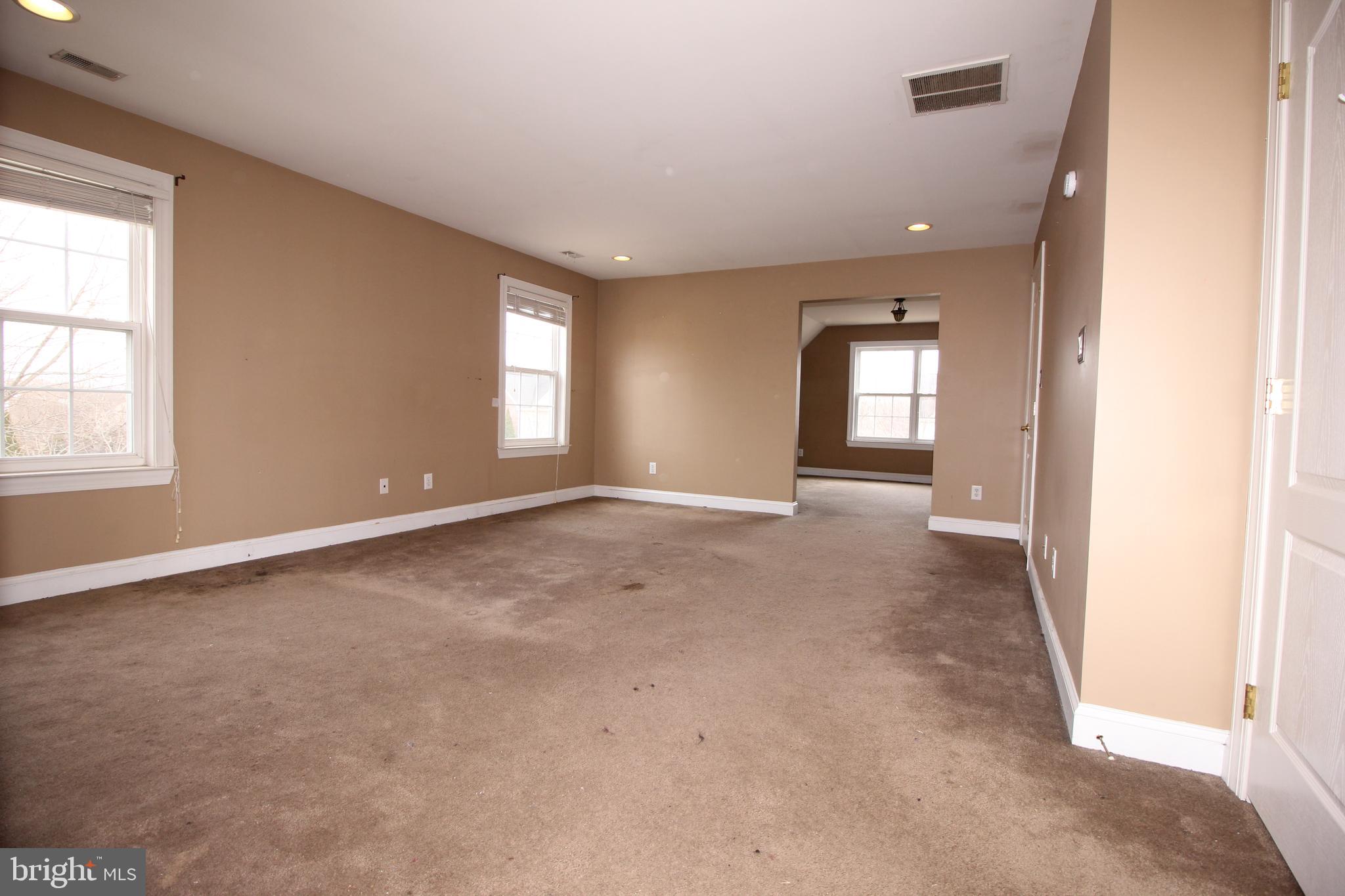 6 Banbury Road Lumberton, NJ 08048 - Photo 18 of 31 Master bedroom