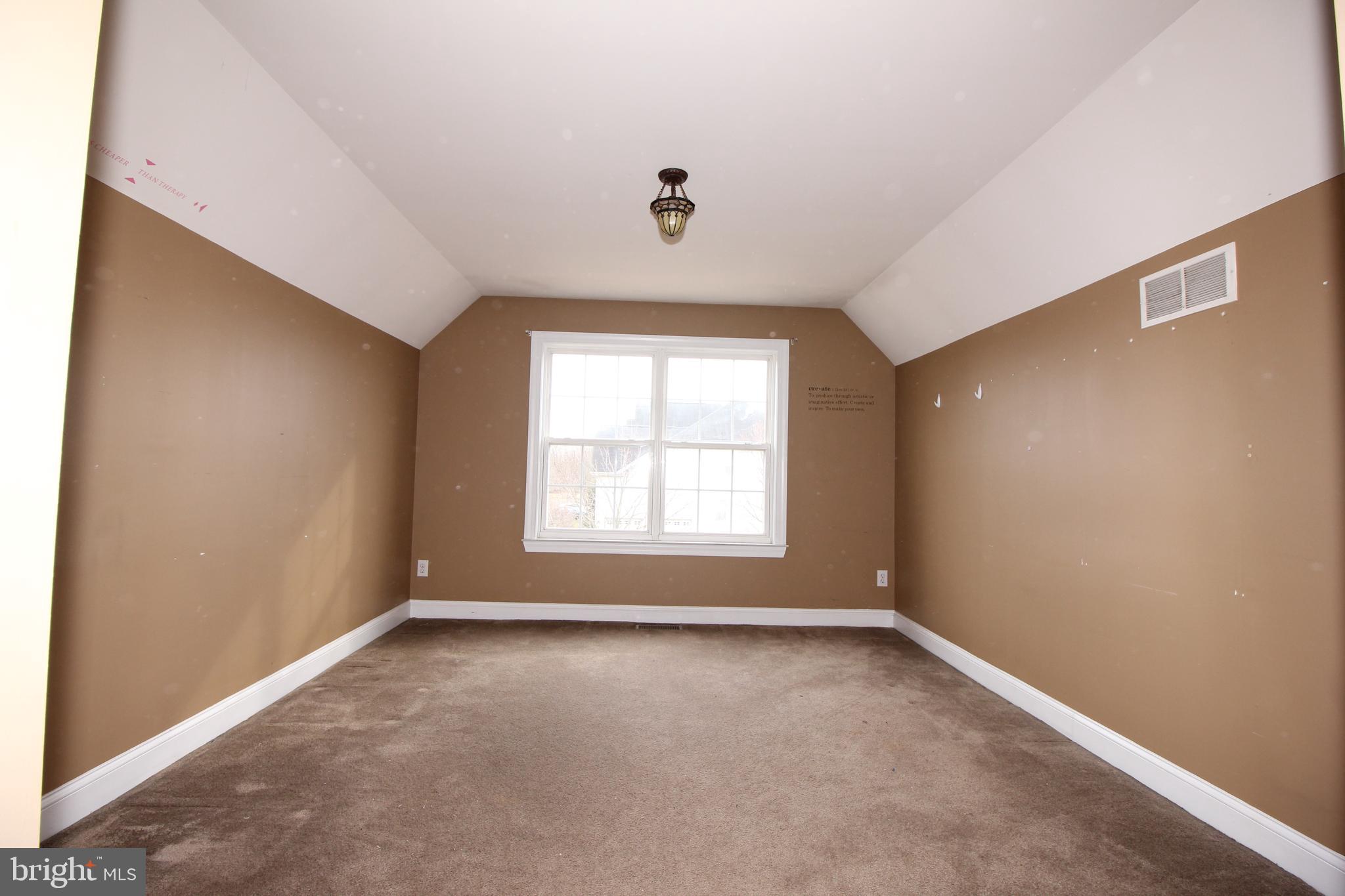 6 Banbury Road Lumberton, NJ 08048 - Photo 20 of 31 Master sitting toom