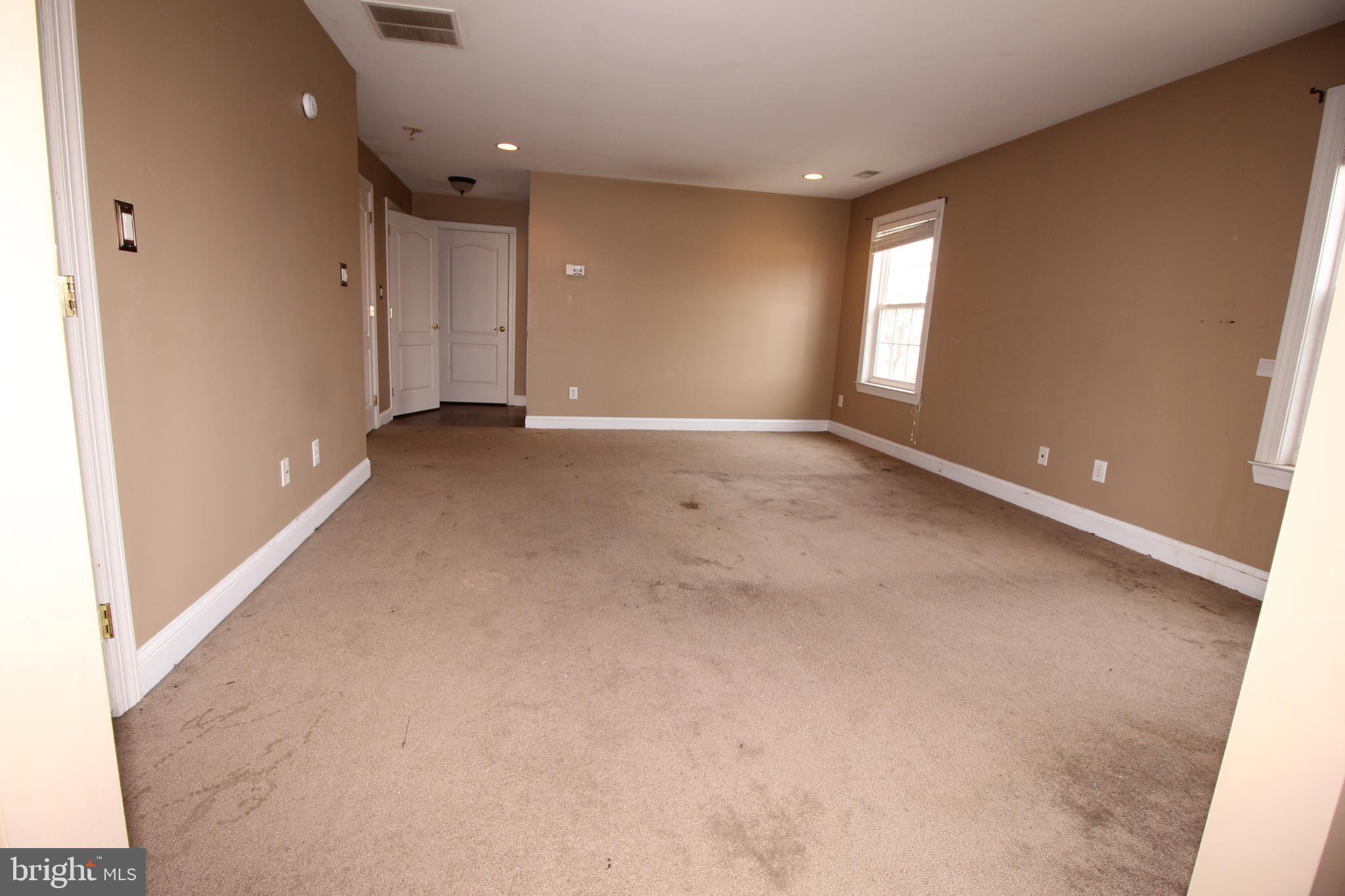 6 Banbury Road Lumberton, NJ 08048 - Photo 21 of 31 Master bedroom