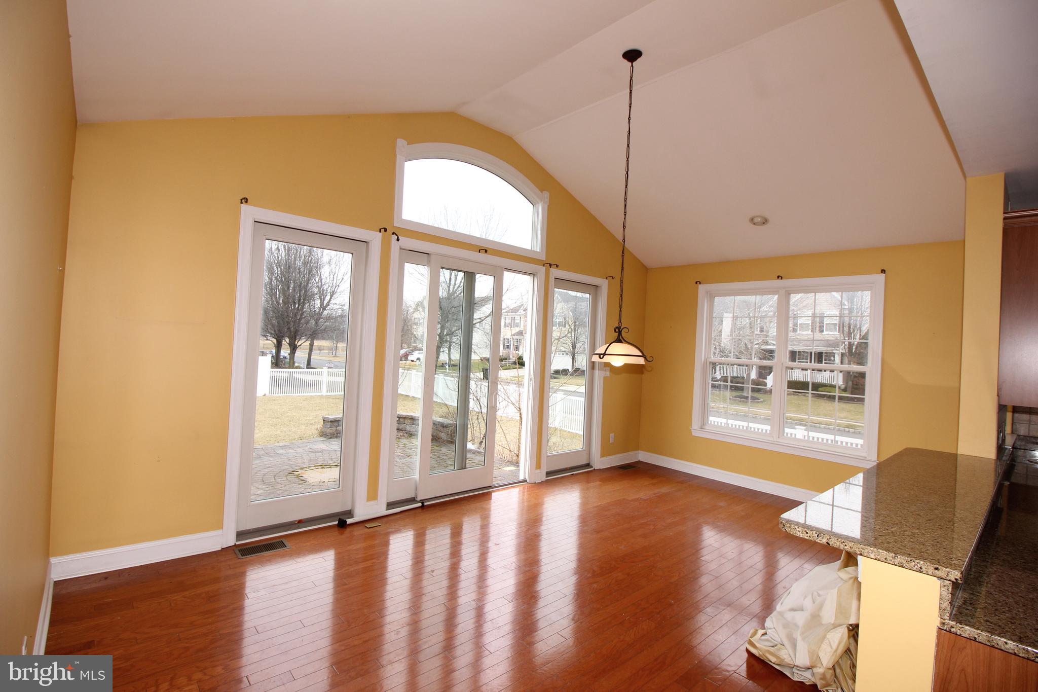 6 Banbury Road Lumberton, NJ 08048 - Photo 4 of 31 Breakfast room