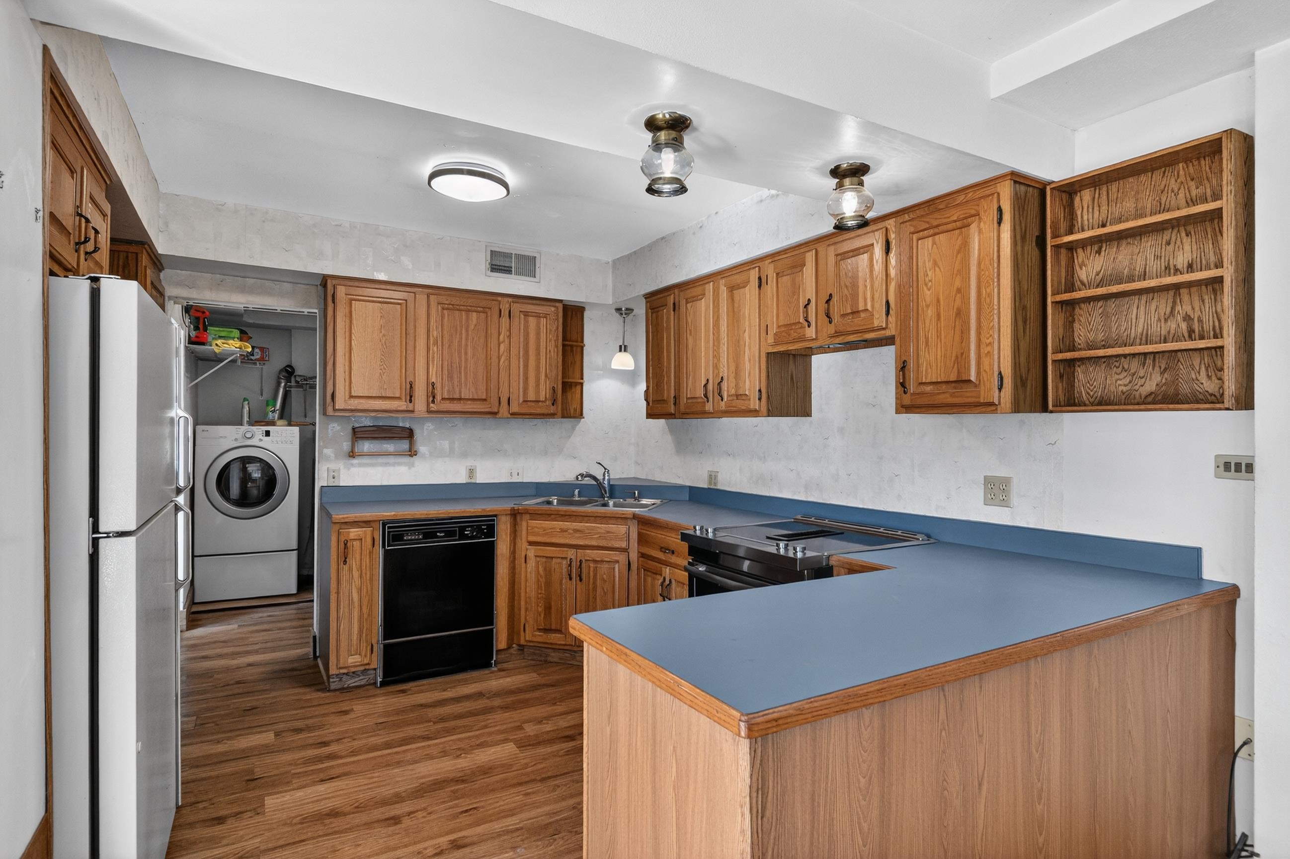 2809 Dewey Court Middleton, WI 53562 - Photo 29 of 61