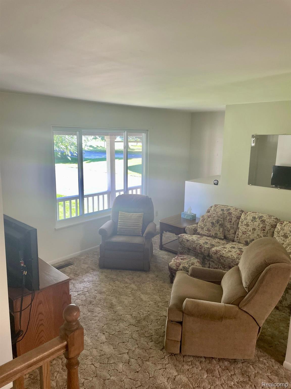 2044 Reid Road Flint, MI 48507 - Photo 13 of 51 Gallery Image 13
