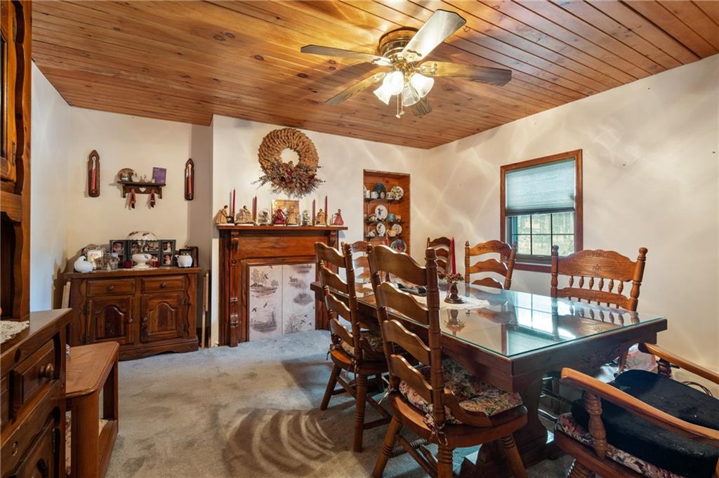 1639 Middle Road Glenshaw, PA 15116 - Photo 17 of 30 Dining Room