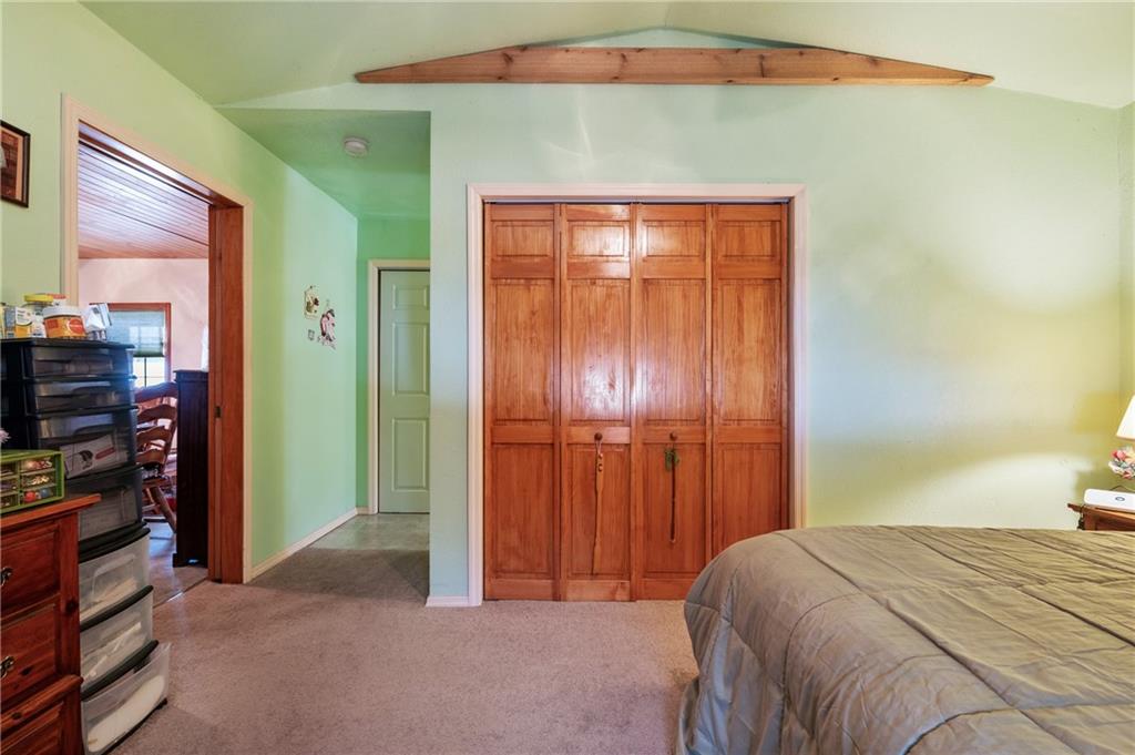 1639 Middle Road Glenshaw, PA 15116 - Photo 19 of 30 First floor bedroom