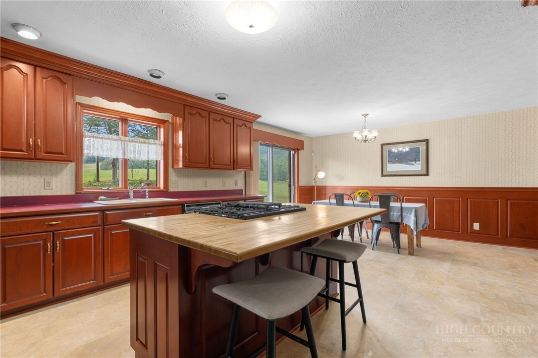 1701 Nc Highway Crumpler, NC 28617 - Photo 26 of 50