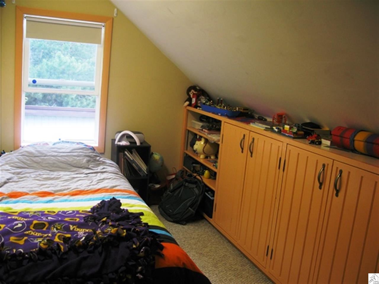315 East Locust Street Duluth, MN 55811 - Photo 11 of 17 Upstairs Office/Den/Spare Bedroom