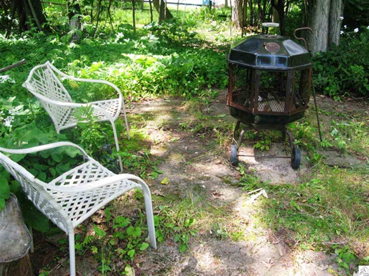 315 East Locust Street Duluth, MN 55811 - Photo 16 of 17 Fire Pit Area