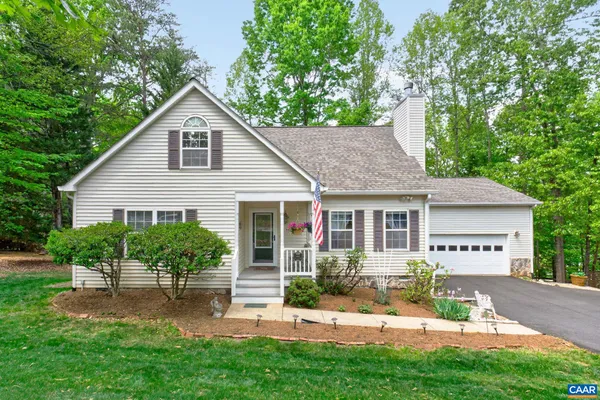 $400,000 | 296 Jefferson Drive, Palmyra, VA 22963