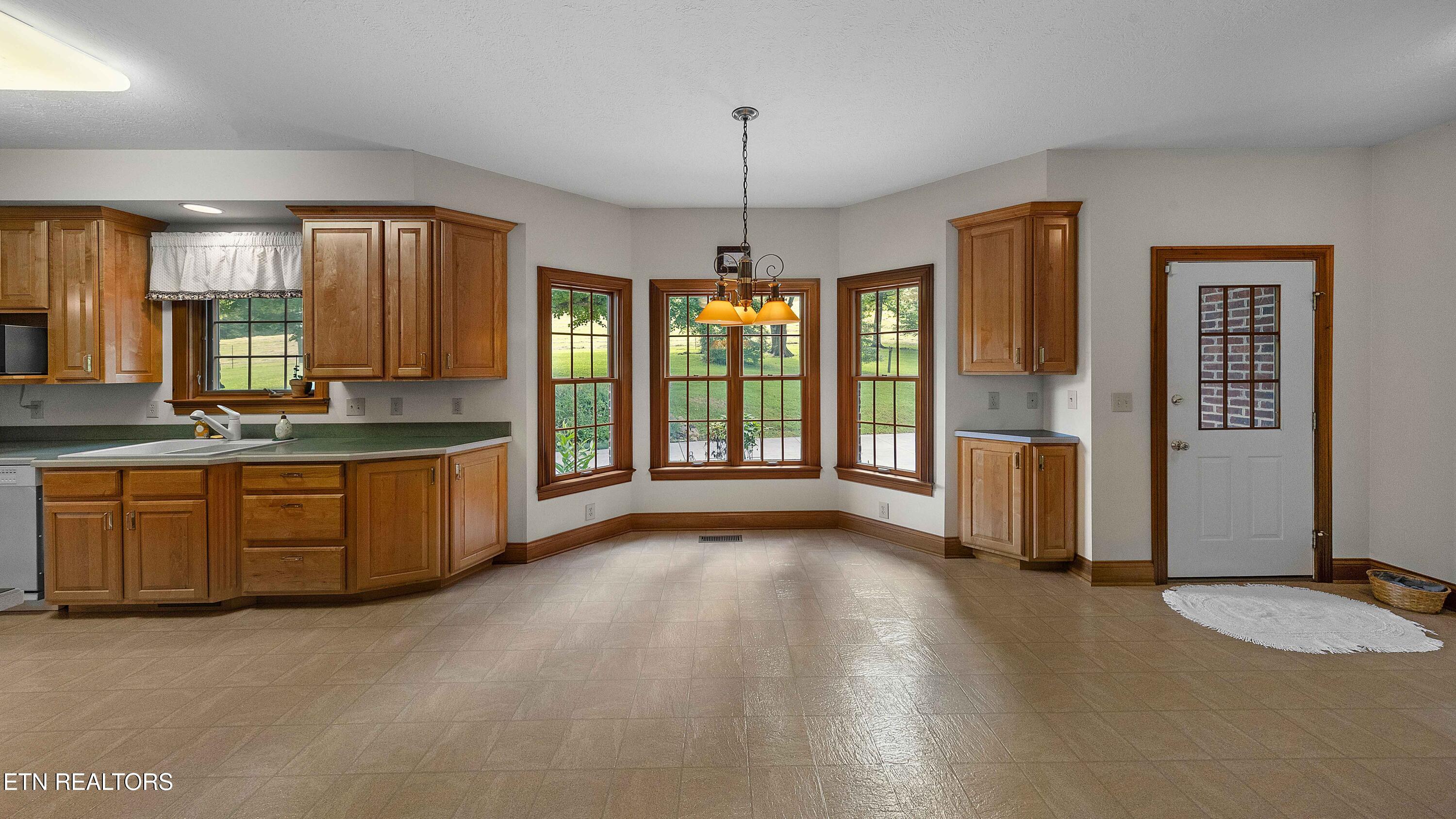 2939 River Road Loudon, TN 37774 - Photo 12 of 54 L40A6120