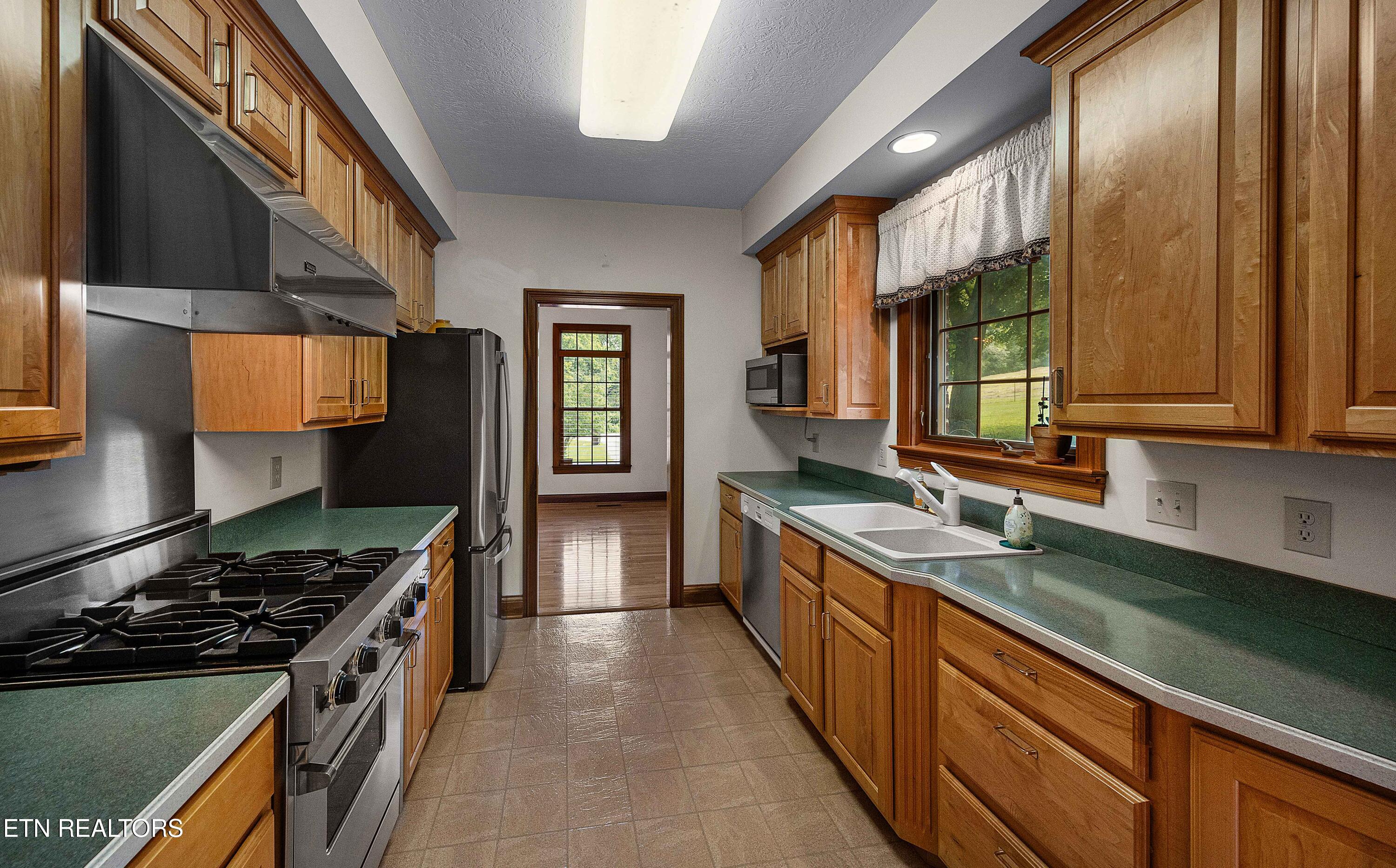 2939 River Road Loudon, TN 37774 - Photo 13 of 54 L40A6123