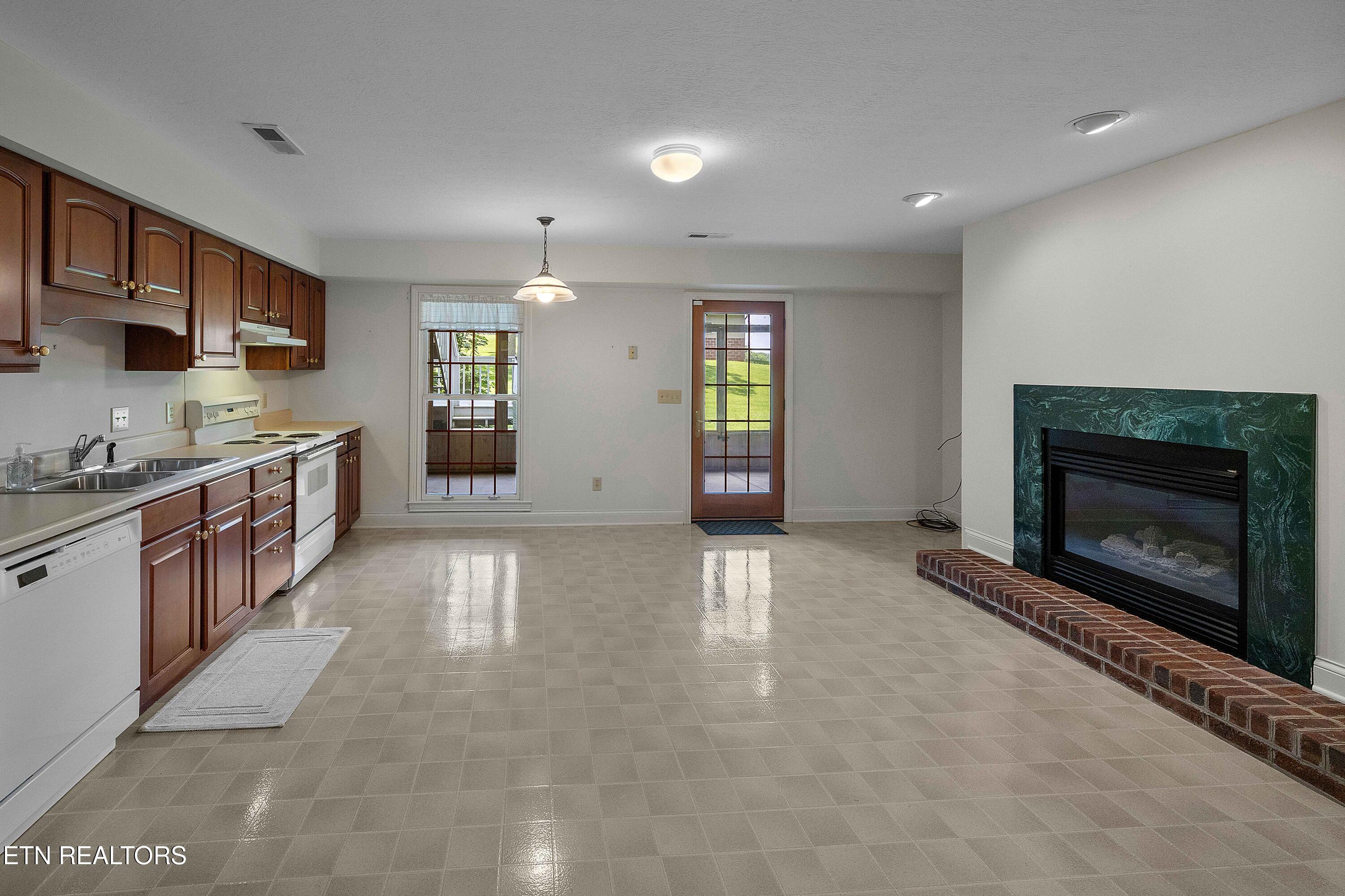 2939 River Road Loudon, TN 37774 - Photo 39 of 54 L40A6208