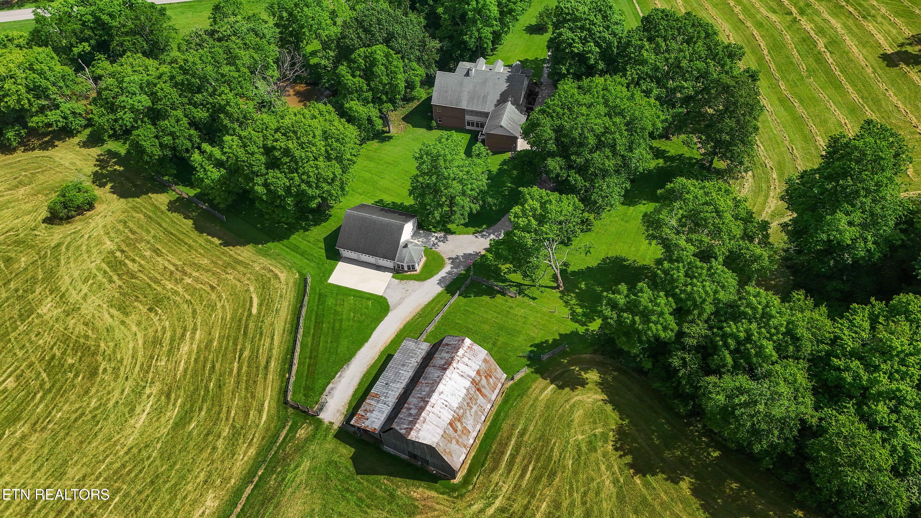 2939 River Road Loudon, TN 37774 - Photo 4 of 54 DJI_20250605110015_0087_D