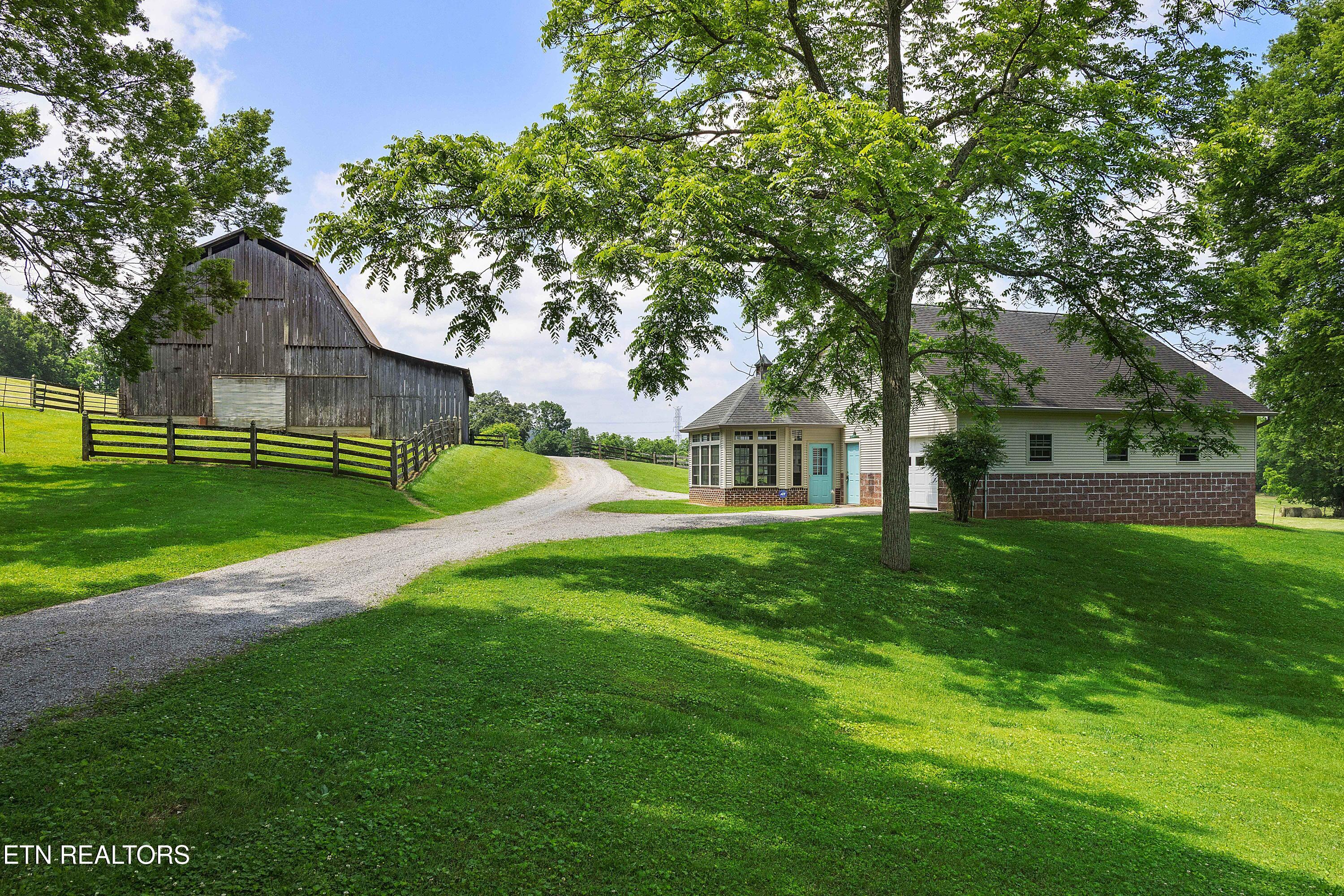 2939 River Road Loudon, TN 37774 - Photo 46 of 54 L40A6283